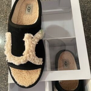 UGG Black and Cream Shearling Logo Slippers